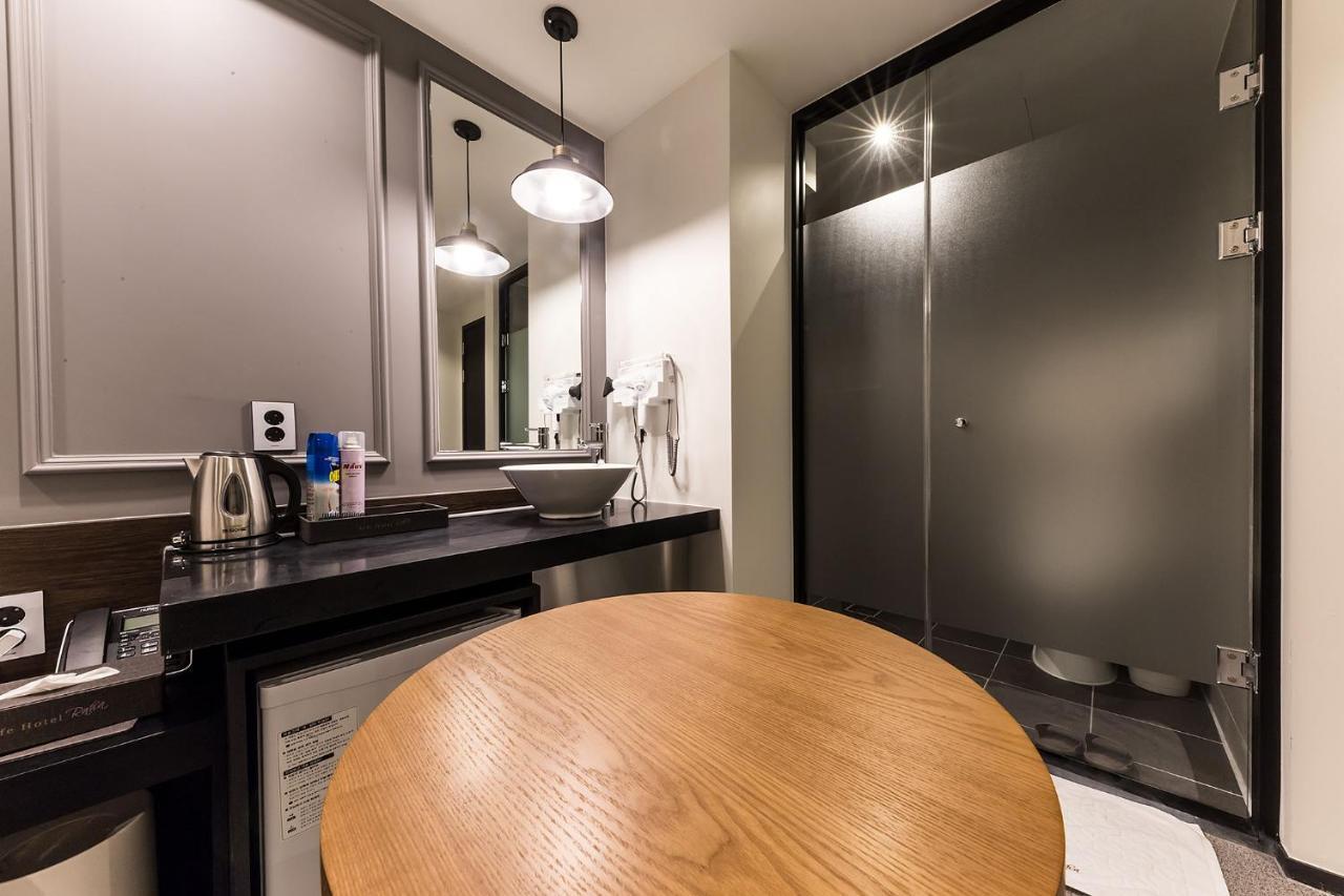 Raha Hotel Сеул Экстерьер фото