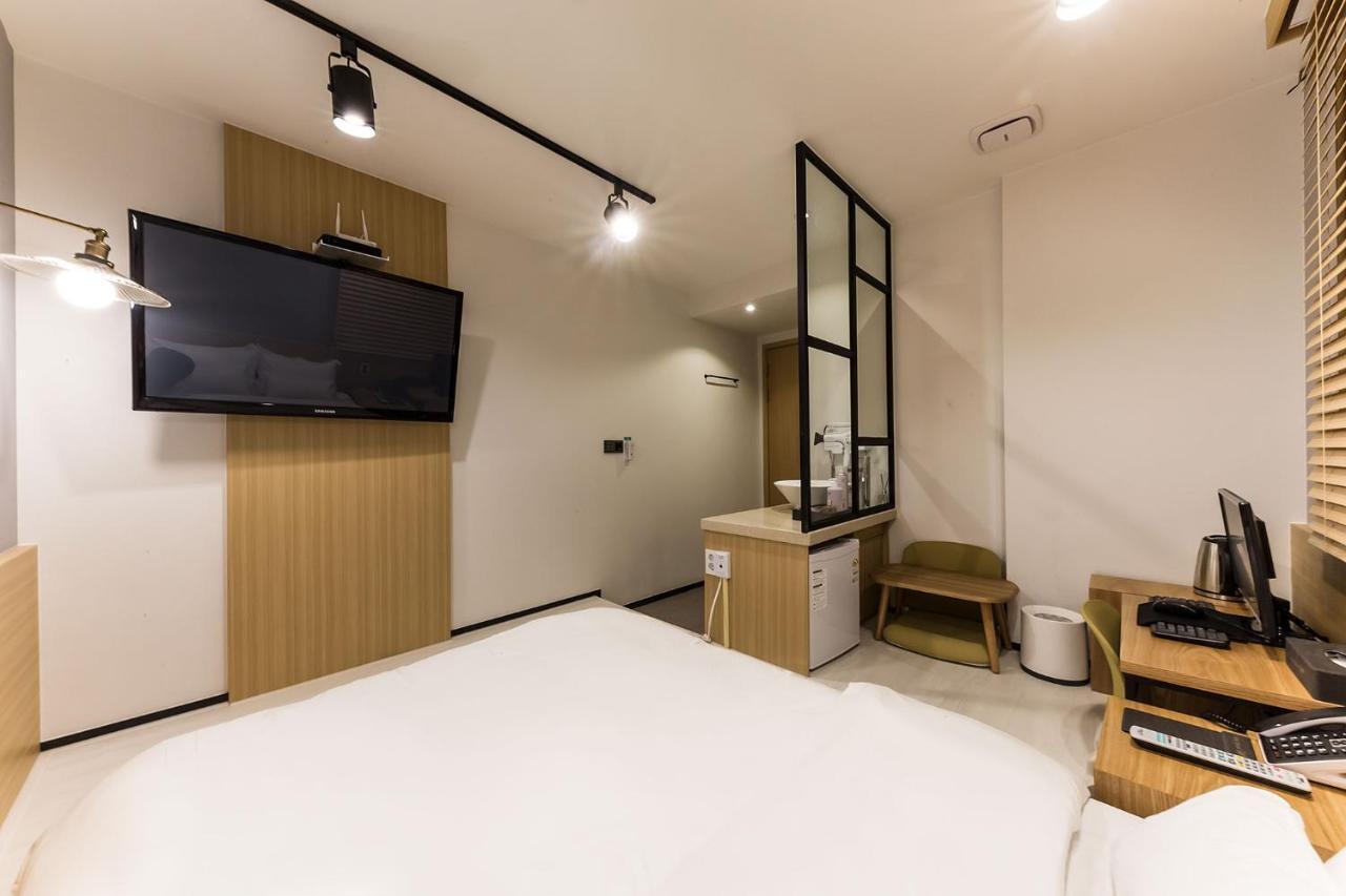 Raha Hotel Сеул Экстерьер фото