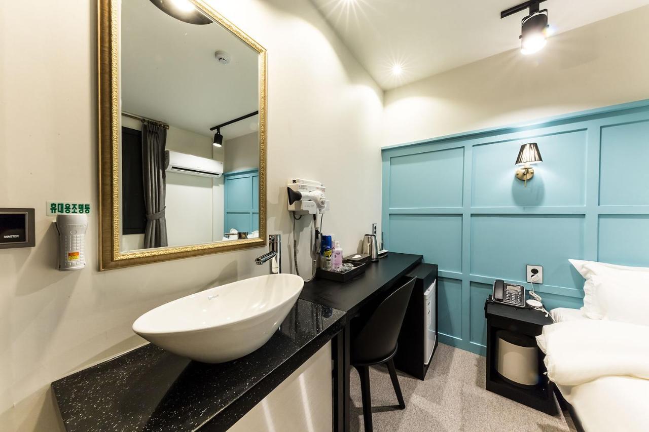 Raha Hotel Сеул Экстерьер фото