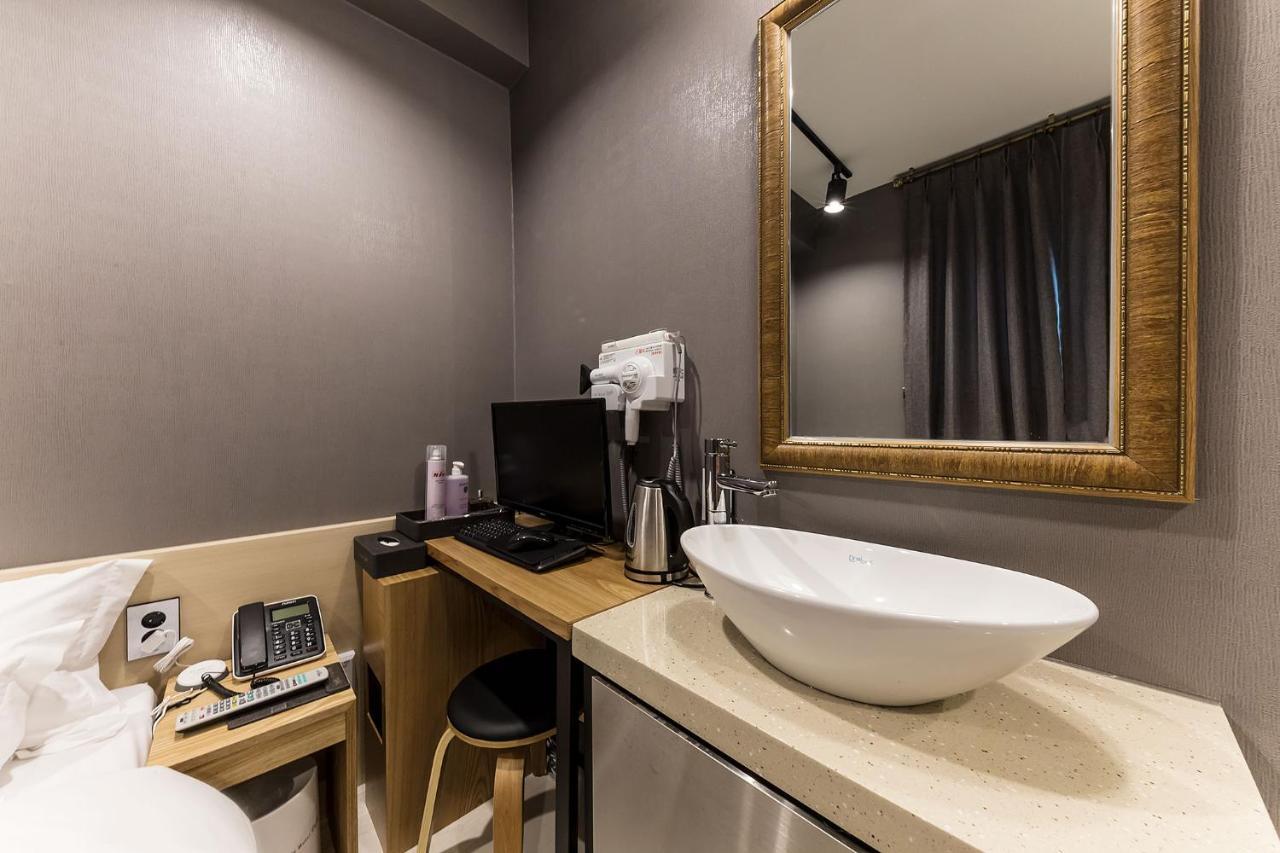 Raha Hotel Сеул Экстерьер фото